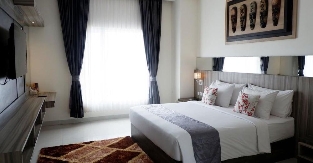Vega Prime Hotel & Convention Sorong Extérieur photo