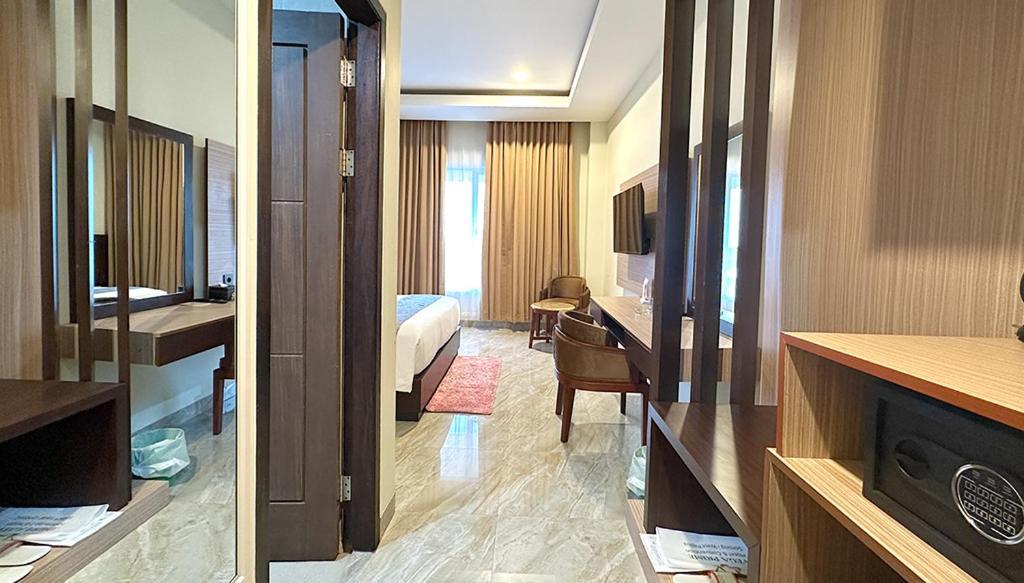 Vega Prime Hotel & Convention Sorong Extérieur photo