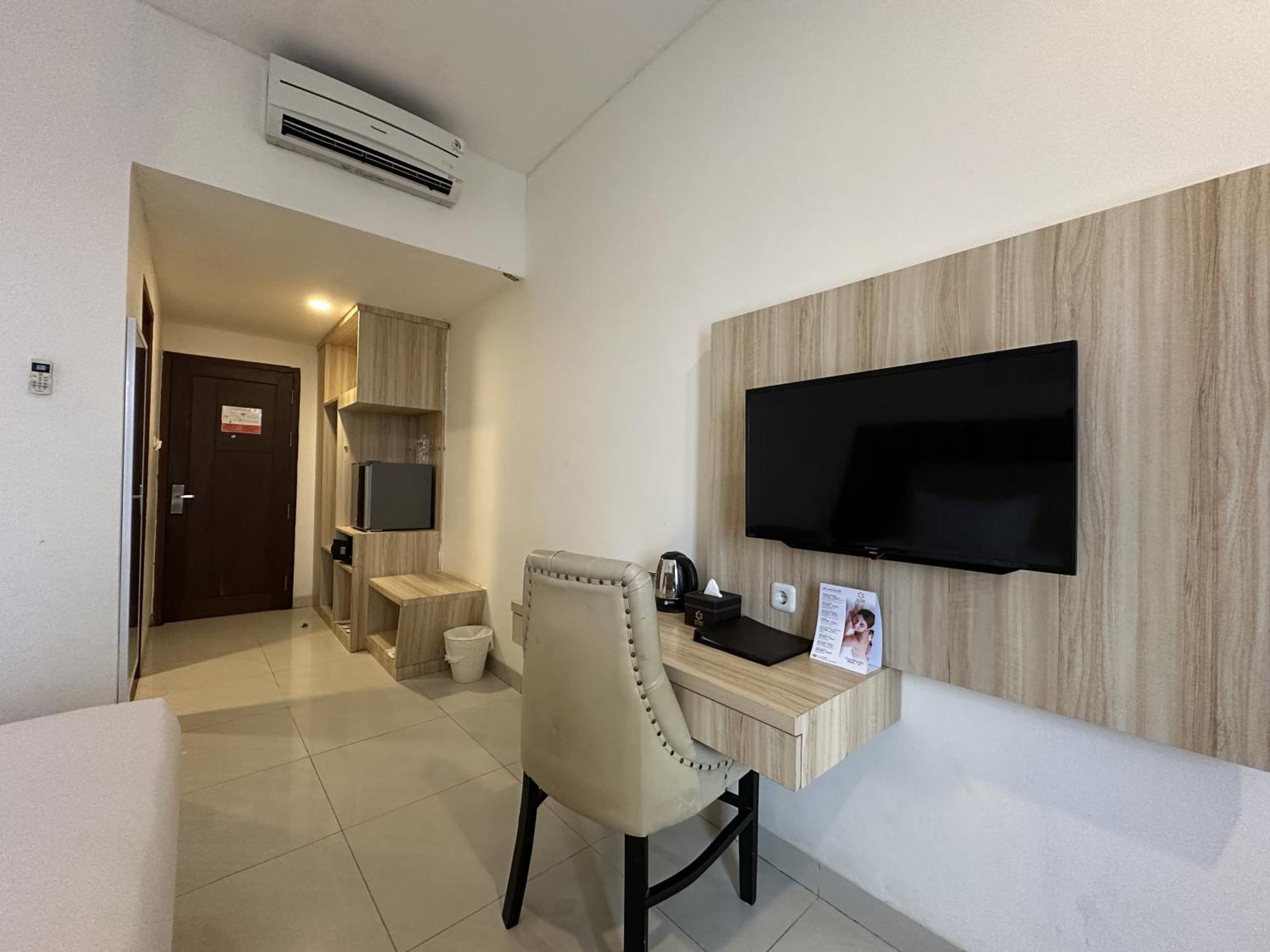 Vega Prime Hotel & Convention Sorong Chambre photo