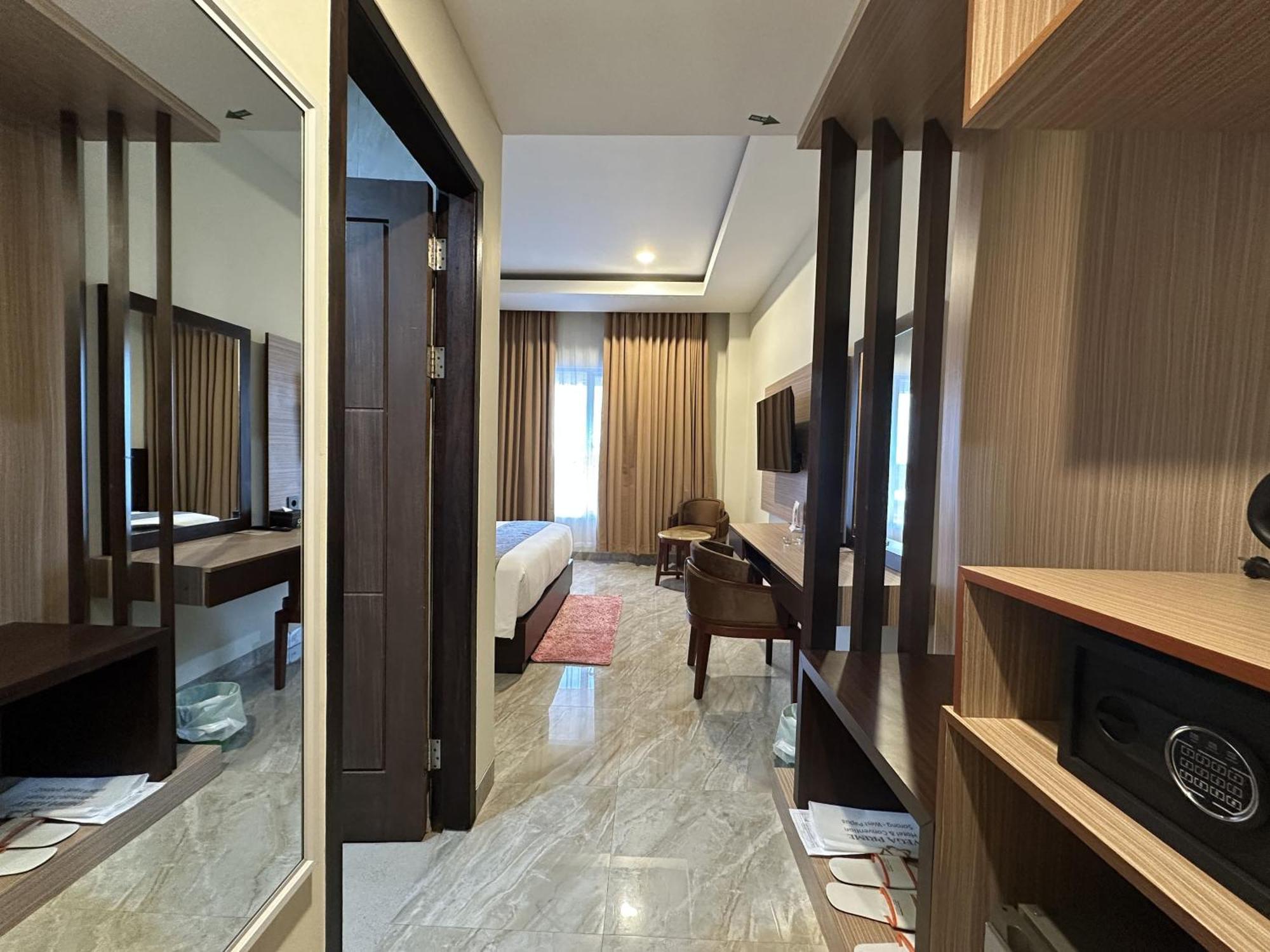 Vega Prime Hotel & Convention Sorong Extérieur photo