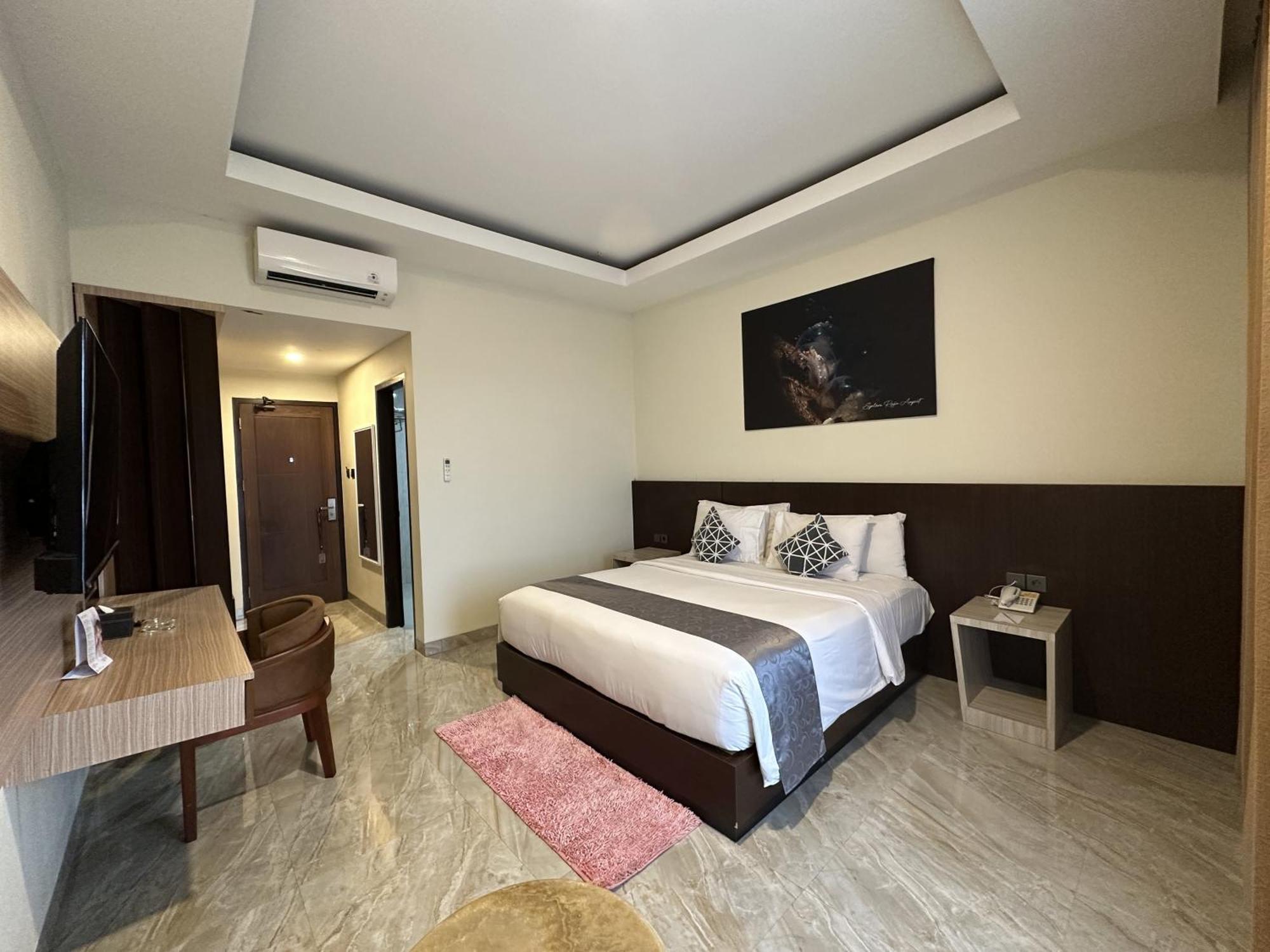 Vega Prime Hotel & Convention Sorong Extérieur photo
